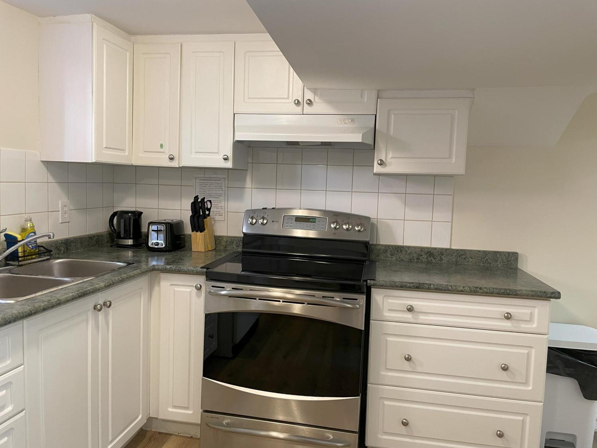 דירות טורונטו Newly-Renovated 3Br House, 12 Minutes To Airport מראה חיצוני תמונה