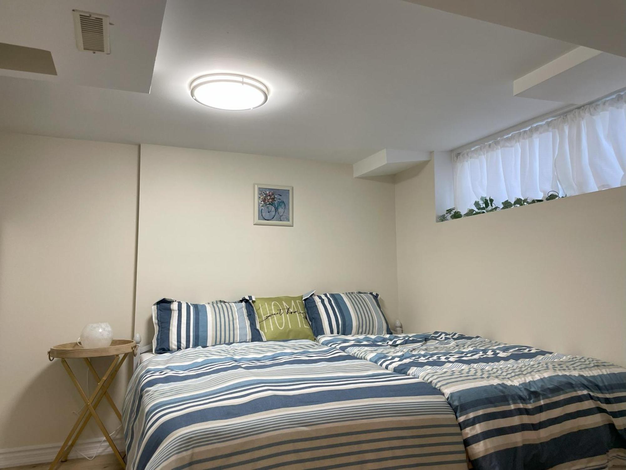 דירות טורונטו Newly-Renovated 3Br House, 12 Minutes To Airport מראה חיצוני תמונה