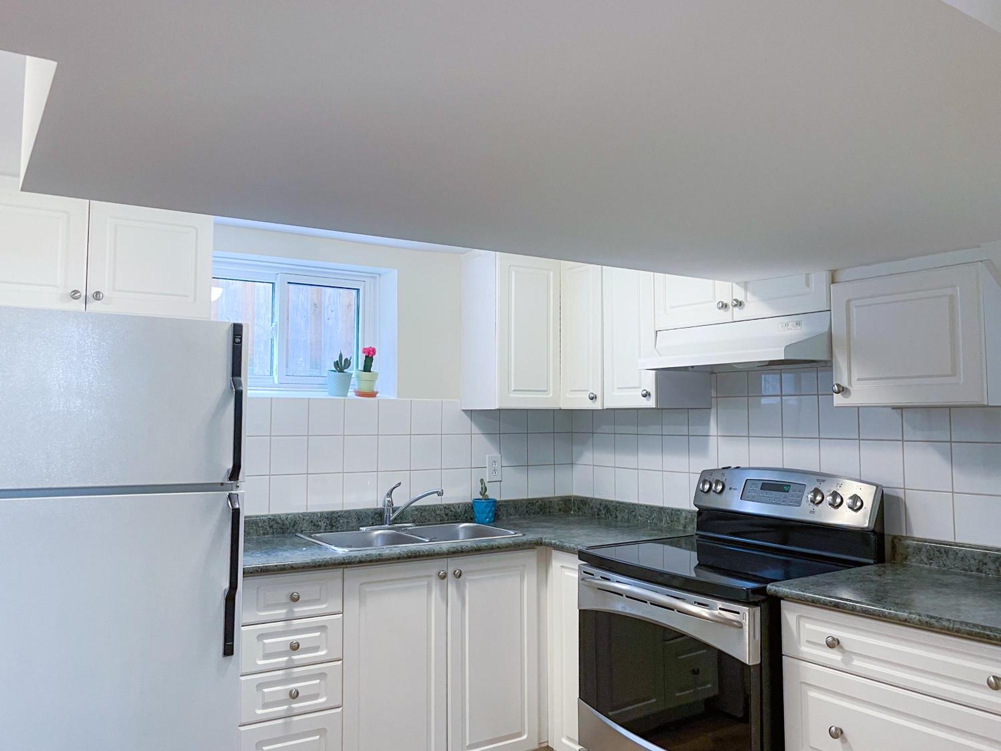 דירות טורונטו Newly-Renovated 3Br House, 12 Minutes To Airport מראה חיצוני תמונה
