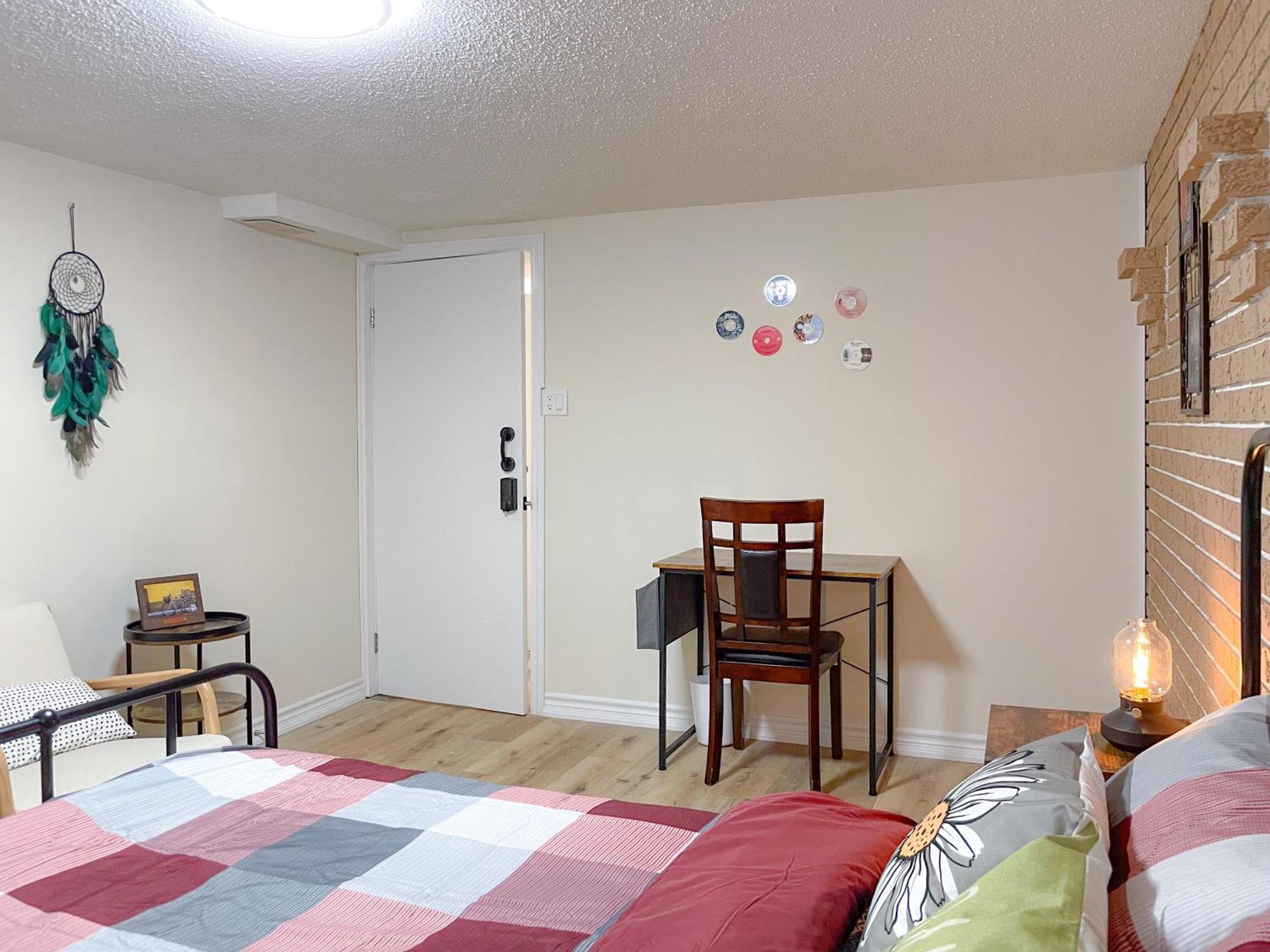 דירות טורונטו Newly-Renovated 3Br House, 12 Minutes To Airport מראה חיצוני תמונה